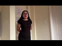  - Estaba tan cachonda que le quite el condón a mi compañero de trabajo y se corre en mi vagina.