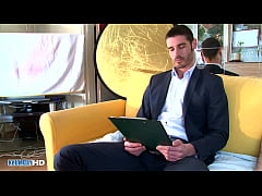  - Str8 dad got a ass massage despite of him!