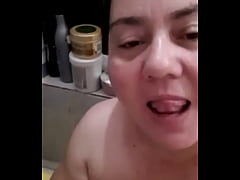  - Madura masturbandose