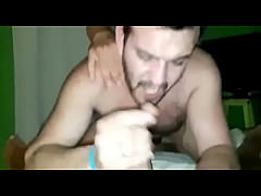  - Tragando leche