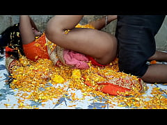  - अपनी रांड गर्लफ्रेएंड को सुहागात के दिन पति से पहले चोदा। क्लीयर वॉयस।