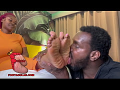  - Footjob & Foot Worship Thick Ebony Feet