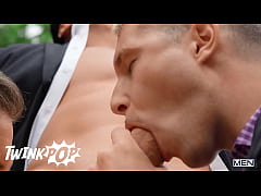  - Alex Mecum, Malik Delgaty And Benjamin Blue Have A Steaming Hot Threesome Out In Nature - TWINKPOP