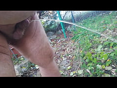  - Pissing
