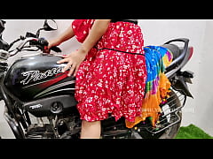  - Indian girlfriend  has outdoor sex with lover