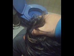  - Mamada en baño de cyber en Bogotá