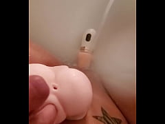  - Un bon jet d'eau Emy Angel