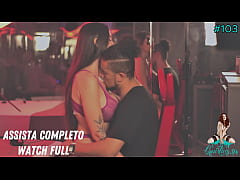  - Victoria Camargo gemendo e tendo um belo squirting