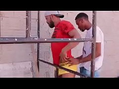  - Fudendo na obra