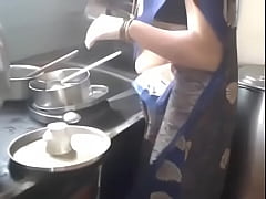  - Desi indian Kannada aunty hot navel hip