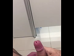  - Gozando no trabalho