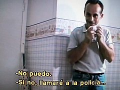  - Viejo se mete al dormitorio de