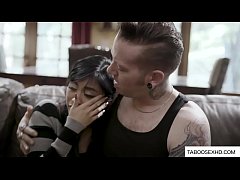  - Guy cum on his girlfriend face