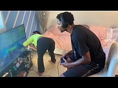  - Stretch and Carmela Clutch Fortnite Chronicles part one