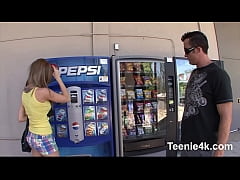  - 00021-teenie4k-full