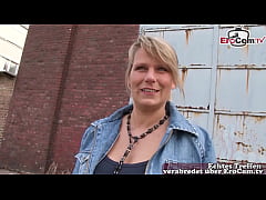  - Deutsche Hausfrau von Nebenan macht Sex Casting f&uuml;r Geld