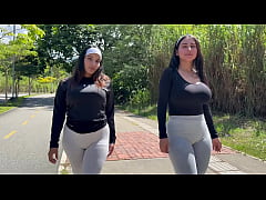  - NO METAS LA VERGA POR MI CULO... FOLLANDO CON DOS CHICAS sus enormes culos