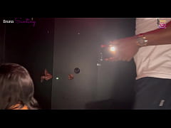  - Mais um dia eu sendo puta de corno no gloryHole COMPLETO NO RED