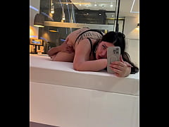  - Acabei de ter um encontro com um seguidor que quis gravar e disse que vai entrar para a produção de conteúdo, comecei a chupar ele e ele durou exatos 1 minuto e 30 segundos com a minha boca mágica