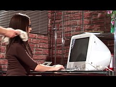  - Modelstied - Hogtied Secretary 1