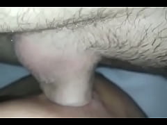  - Como é bom um cacete pulsando no cu!