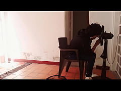  - mi hermanastro me cobra en especie el arreglo del ventilador