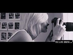  - Gorgeous blonde spys on neighbours while masturbating