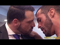  - MENATPLAY Latin Hunks Denis Vega And Enzo Rimenez Bareback