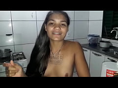  - Ester tigresa vip dando a buceta e o cuzinho na cozinha