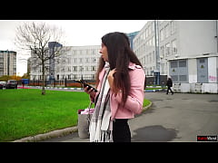  - Fake Taxi Drove the girl for sex in the car