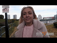  - Barbie AMBER DEEN: Dumb Blonde Twerks before COWGIRL on DICK on FIRST DATE (FULL SCENE)! WolfWagner.com