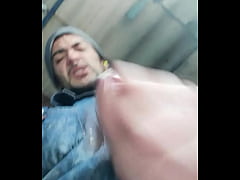  - Acompañame a ver verga arrecha botado leche sin control