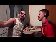  - Perdeu no Uno e levou rola no cu