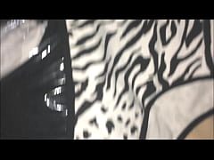  - batendo punheta com a calcinha de zebra da tia gostosa sem ela saber