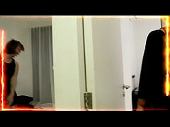  - MI HIJASTRO TRAE UN  AMIGO Y  CON  MI HERMANASTRA   NOS  COJIMOS  A  LOS DOS  HERMOSA FIESTITA