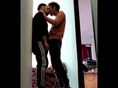  - Le gusta como disfruto de su verga con suavidad.