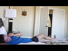  - MILF Stepmom Christie Stevens Fucked By Stepson