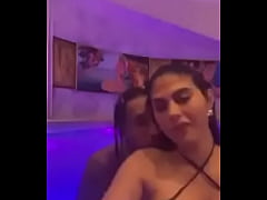  - Famosa cogiendo rico