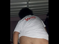  - Gordo jugando con dildo