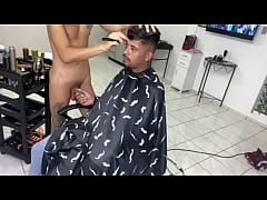  - barbeiro e cliente