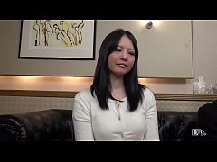  - 人妻投稿映像 ～クズ夫に寄生されています～ 1