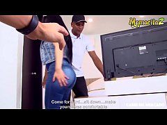  - MAMACITAZ - Amateur Vlogger Pick Up Latina From Market And Convince Her To Have Sex On Cam - Lola Puentes