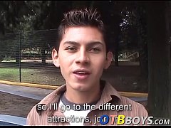  - Dudes exchange blowjobs and sixty nine before anal fucking