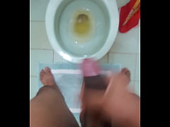  - leche en el baño, quieres beber?