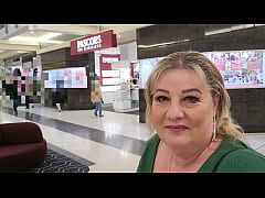  - Kiwi Piss drinking MILF slut used as toilet while trying on clothes at the mall