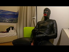  - Orgasm in total latex