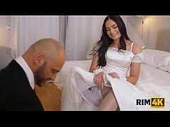  - RIM4K&period; Groom turns Czech girl on and she is eager to lick his asshole