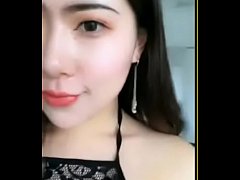  - 美女自慰自拍粉色鮑魚很想插