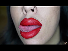  - Bimbo Lips Blowjob