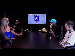  - Fez um vídeo mijando de mãos dadas, não solta squirting, entraram no pornô por gostar de sexo, e o ciúmes e receio de gravar... - Casal DNA (WATCH ON: SHEER/RED)